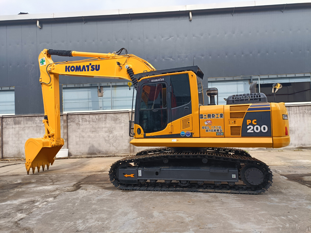 Komatsu Tracked Excavator PC200 Secondhand Condition - Bæltegravemaskine: billede 1 Komatsu Tracked Excavator PC200 Secondhand Condition - Bæltegravemaskine: billede 1