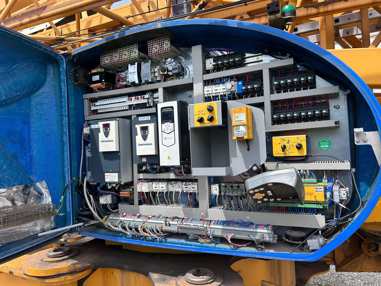 POTAIN IGO T130 - Semimobilkran: billede 4 POTAIN IGO T130 - Semimobilkran: billede 4