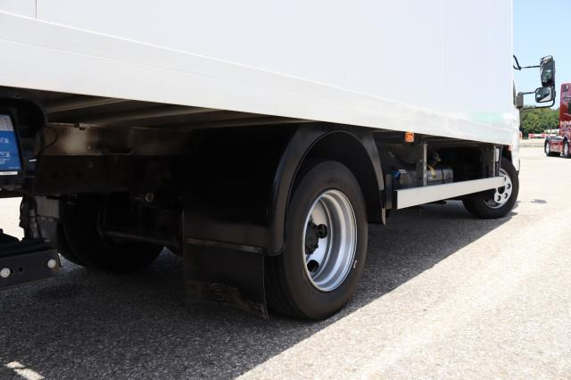 FUSO Canter 7C18 AMT - Varebil med kasse: billede 4 FUSO Canter 7C18 AMT - Varebil med kasse: billede 4