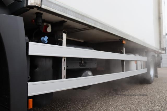 Mercedes-Benz Antos 1832 L - Kølevogn lastbil: billede 3 Mercedes-Benz Antos 1832 L - Kølevogn lastbil: billede 3