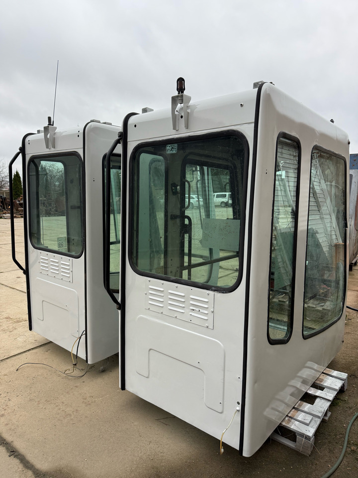 LIEBHERR 904, 914, 924 - Førerhus og interiør for Gravemaskine: billede 3 LIEBHERR 904, 914, 924 - Førerhus og interiør for Gravemaskine: billede 3