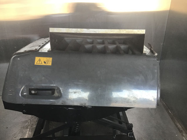 Liebherr Engine Hood - Motor og reservedele: billede 2 Liebherr Engine Hood - Motor og reservedele: billede 2