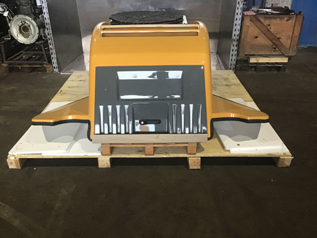 Liebherr Engine Hood - Hætte: billede 1 Liebherr Engine Hood - Hætte: billede 1