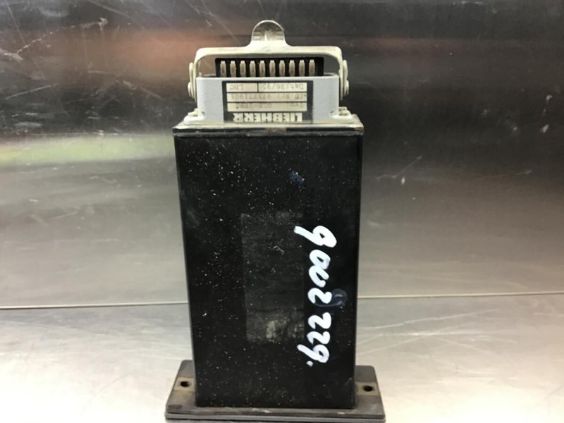 Liebherr Maxiumum Load Relay - Kontrol blok: billede 1 Liebherr Maxiumum Load Relay - Kontrol blok: billede 1