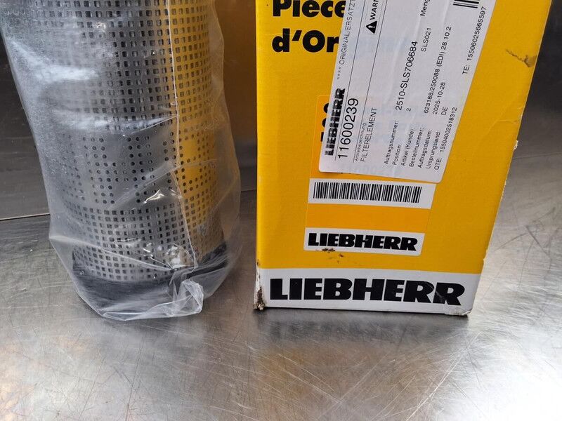Liebherr R922 / R924 / R922 LC / R914 COMPACT / R920 LC / R920 NLC / R918 XLC / R918 LC / R918 NLC / R924 LC - Luftfilter: billede 2 Liebherr R922 / R924 / R922 LC / R914 COMPACT / R920 LC / R920 NLC / R918 XLC / R918 LC / R918 NLC / R924 LC - Luftfilter: billede 2