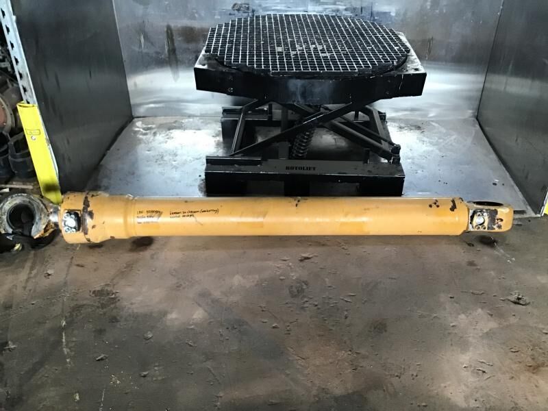 Liebherr R964B / R964B-HD / R964B EW Litronic - Hydraulisk cylinder: billede 2 Liebherr R964B / R964B-HD / R964B EW Litronic - Hydraulisk cylinder: billede 2