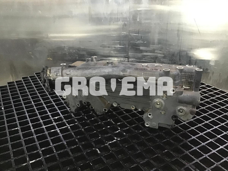 Liebherr R974B / R974 / R974 Li / R974 HD - Oliekøler: billede 1 Liebherr R974B / R974 / R974 Li / R974 HD - Oliekøler: billede 1