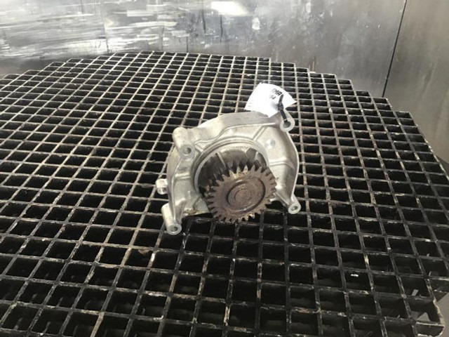 Liebherr Waterpump - Kølevæskepumpe: billede 2 Liebherr Waterpump - Kølevæskepumpe: billede 2