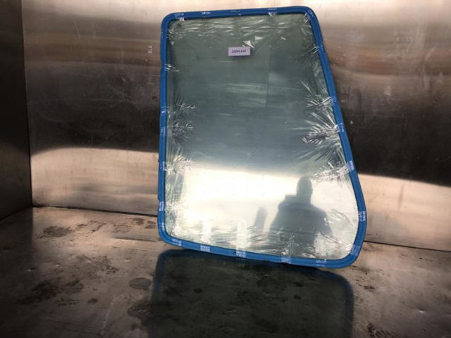 Liebherr Window Glass - Vindue og reservedele: billede 3 Liebherr Window Glass - Vindue og reservedele: billede 3