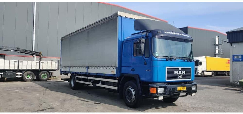 MAN 18.272 Erhel Hydris Lift + Dakspoiler - Lastbil med presenning: billede 3 MAN 18.272 Erhel Hydris Lift + Dakspoiler - Lastbil med presenning: billede 3