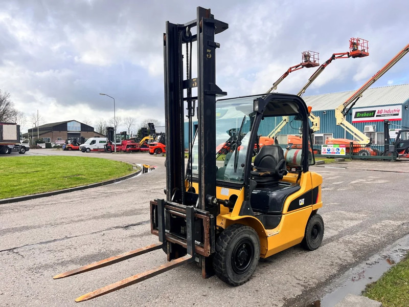 Caterpillar GP25N - Gas gaffeltruck: billede 4 Caterpillar GP25N - Gas gaffeltruck: billede 4