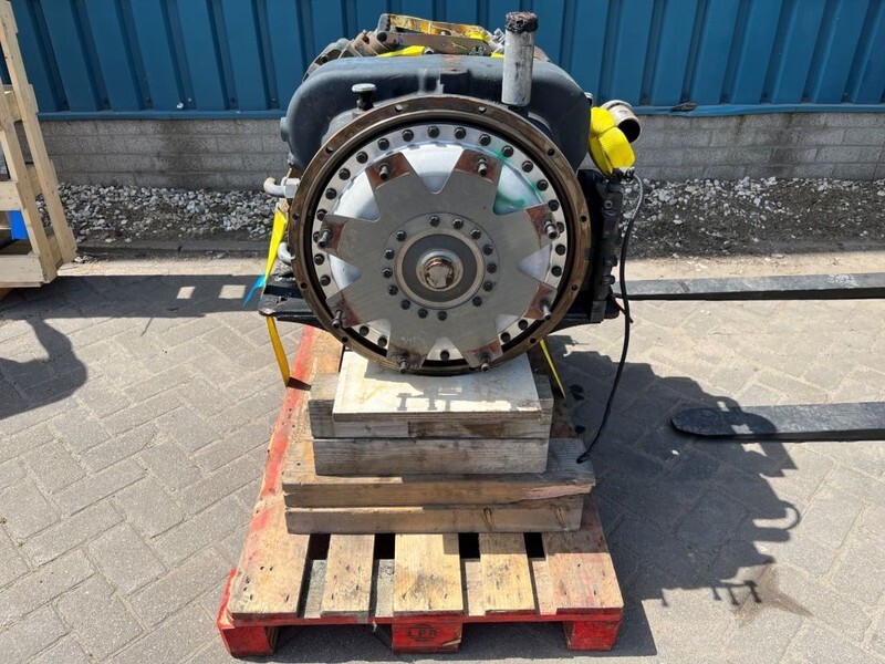 DANA 15. 5HR36415-5 - Gearkasse: billede 4 DANA 15. 5HR36415-5 - Gearkasse: billede 4