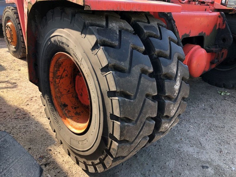 Fantuzzi FDC25K7DB - Gaffeltruck til containerhåndtering: billede 4 Fantuzzi FDC25K7DB - Gaffeltruck til containerhåndtering: billede 4