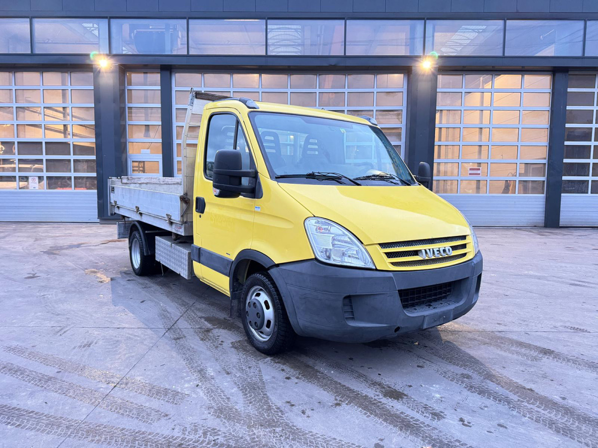 IVECO Daily 35C15 4x2 - Ladbil med tip: billede 3 IVECO Daily 35C15 4x2 - Ladbil med tip: billede 3