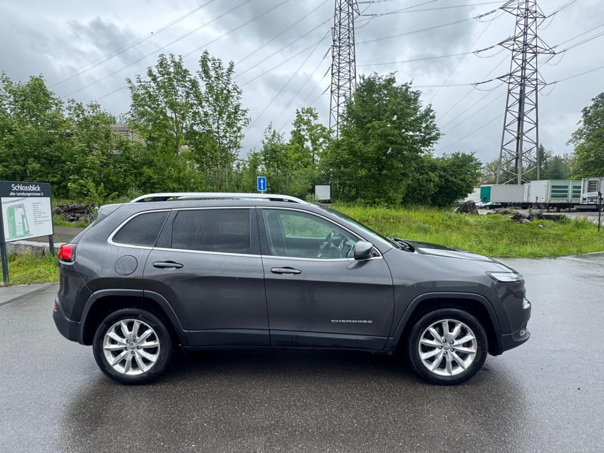 JEEP Cherokee 2.2 TD - Hatchback: billede 3 JEEP Cherokee 2.2 TD - Hatchback: billede 3