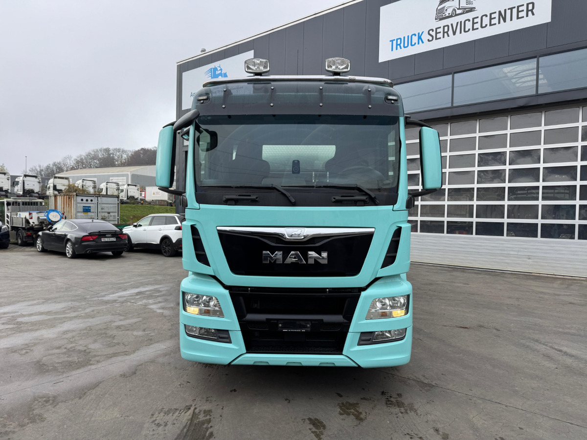 MAN TGS 26.440 6x2 Isoliert Milchtank 3 Kammern - Tankbil: billede 2 MAN TGS 26.440 6x2 Isoliert Milchtank 3 Kammern - Tankbil: billede 2