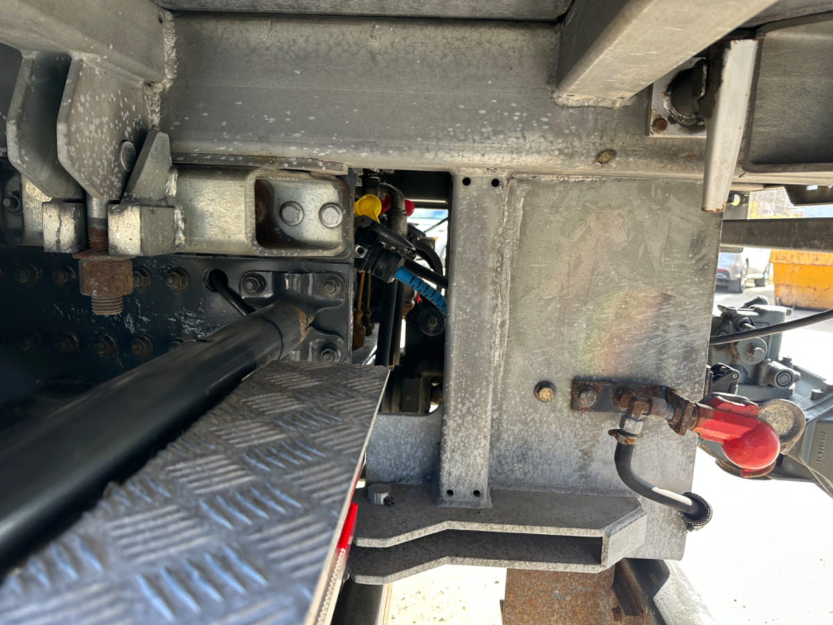 Lastbil med kran MERCEDES Actros 2648 6x4/4 Fassi455 SZM/Pritsche: billede 15 Lastbil med kran MERCEDES Actros 2648 6x4/4 Fassi455 SZM/Pritsche: billede 15