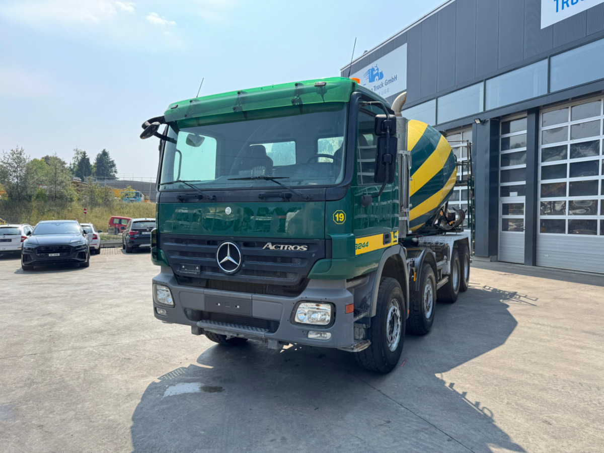 MERCEDES Actros 3244 8x4 Liebherr 9m3 - Betonbil: billede 1 MERCEDES Actros 3244 8x4 Liebherr 9m3 - Betonbil: billede 1