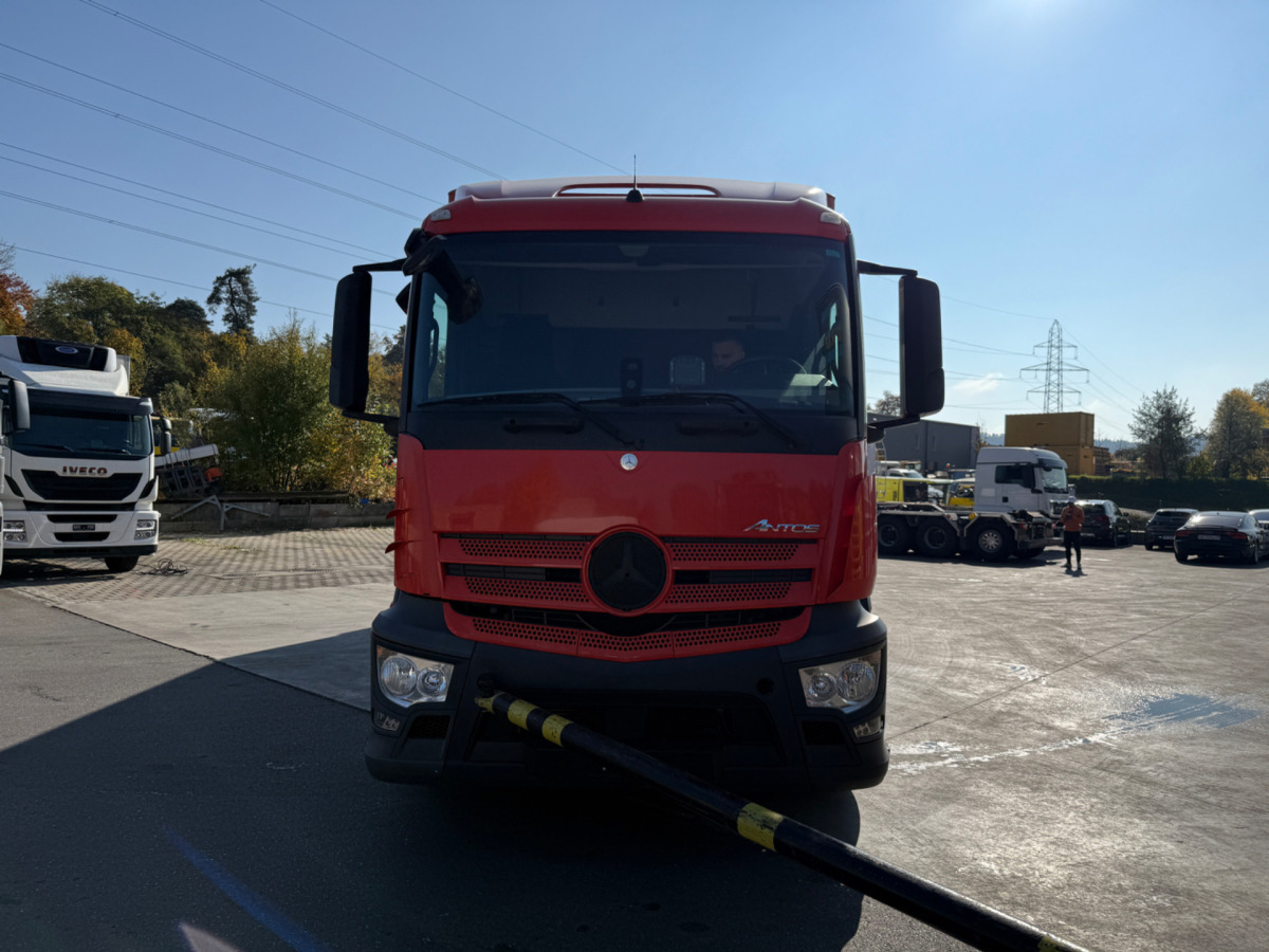 MERCEDES Antos 2540 6x2 (Engine defect) - Lastbil varevogn: billede 2 MERCEDES Antos 2540 6x2 (Engine defect) - Lastbil varevogn: billede 2