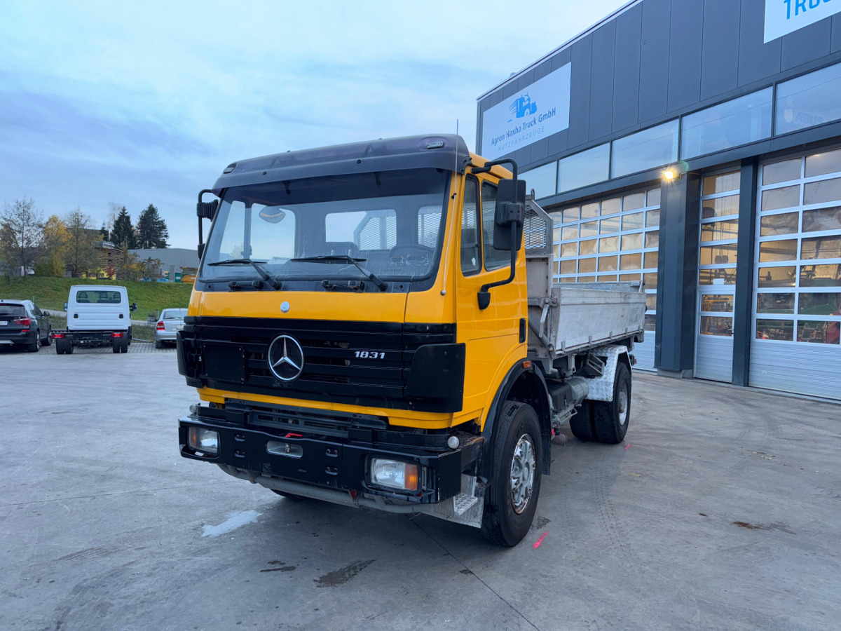 MERCEDES SK 1831 4x2 5m3 Kipper - Tipvogn lastbil: billede 2 MERCEDES SK 1831 4x2 5m3 Kipper - Tipvogn lastbil: billede 2