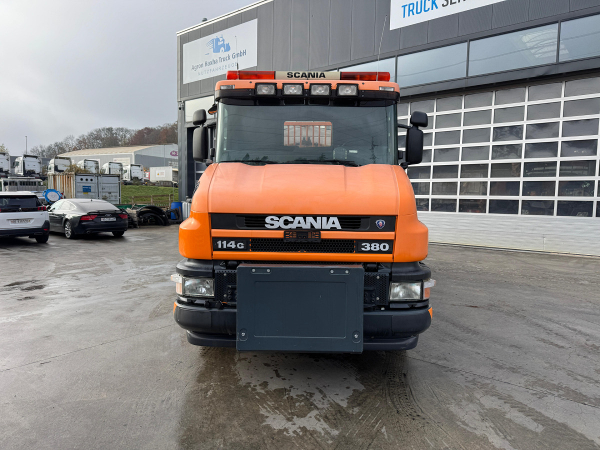 SCANIA T380 4x2 Winterdienst Schneepflug und Salzstreuer - Liftdumper lastbil: billede 2 SCANIA T380 4x2 Winterdienst Schneepflug und Salzstreuer - Liftdumper lastbil: billede 2