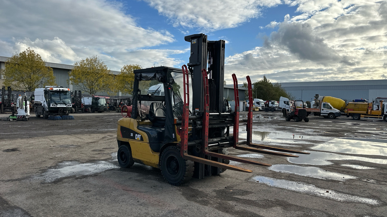 CAT GP35 - Gas gaffeltruck: billede 1 CAT GP35 - Gas gaffeltruck: billede 1
