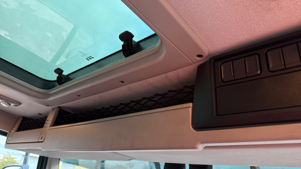 Lastbil med lad DAF CF 230: billede 15