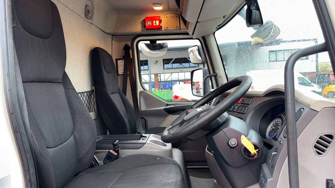 DAF LF 180 - Lastbil med presenning: billede 5 DAF LF 180 - Lastbil med presenning: billede 5