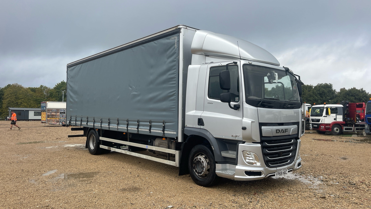 Daf CF 260 - Lastbil med presenning: billede 1 Daf CF 260 - Lastbil med presenning: billede 1