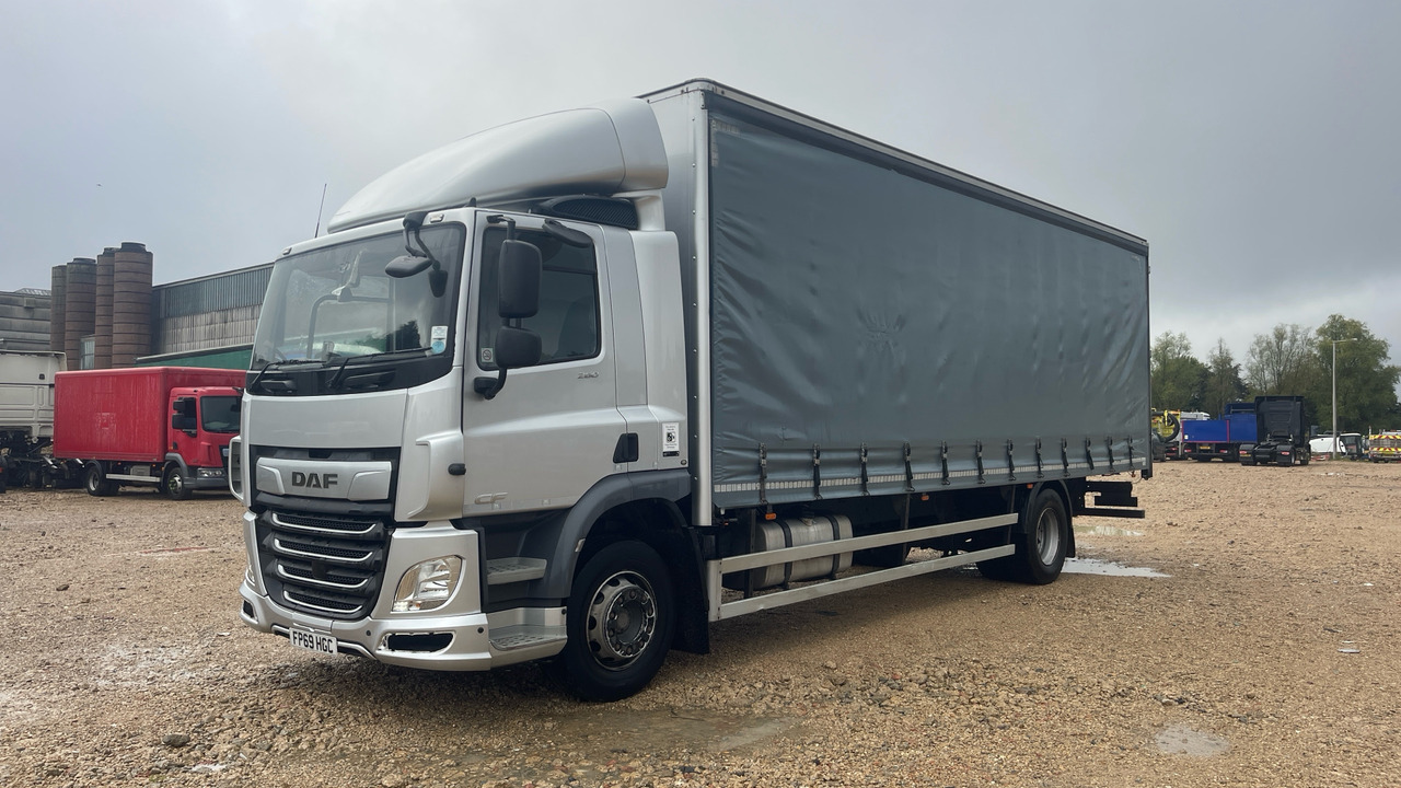 Daf CF 260 - Lastbil med presenning: billede 2 Daf CF 260 - Lastbil med presenning: billede 2