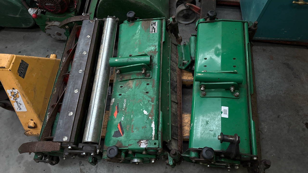 HIGHWAY 3 CYLINDER MOWER DECKS (3 OF) - Bygningsudstyr: billede 1 HIGHWAY 3 CYLINDER MOWER DECKS (3 OF) - Bygningsudstyr: billede 1
