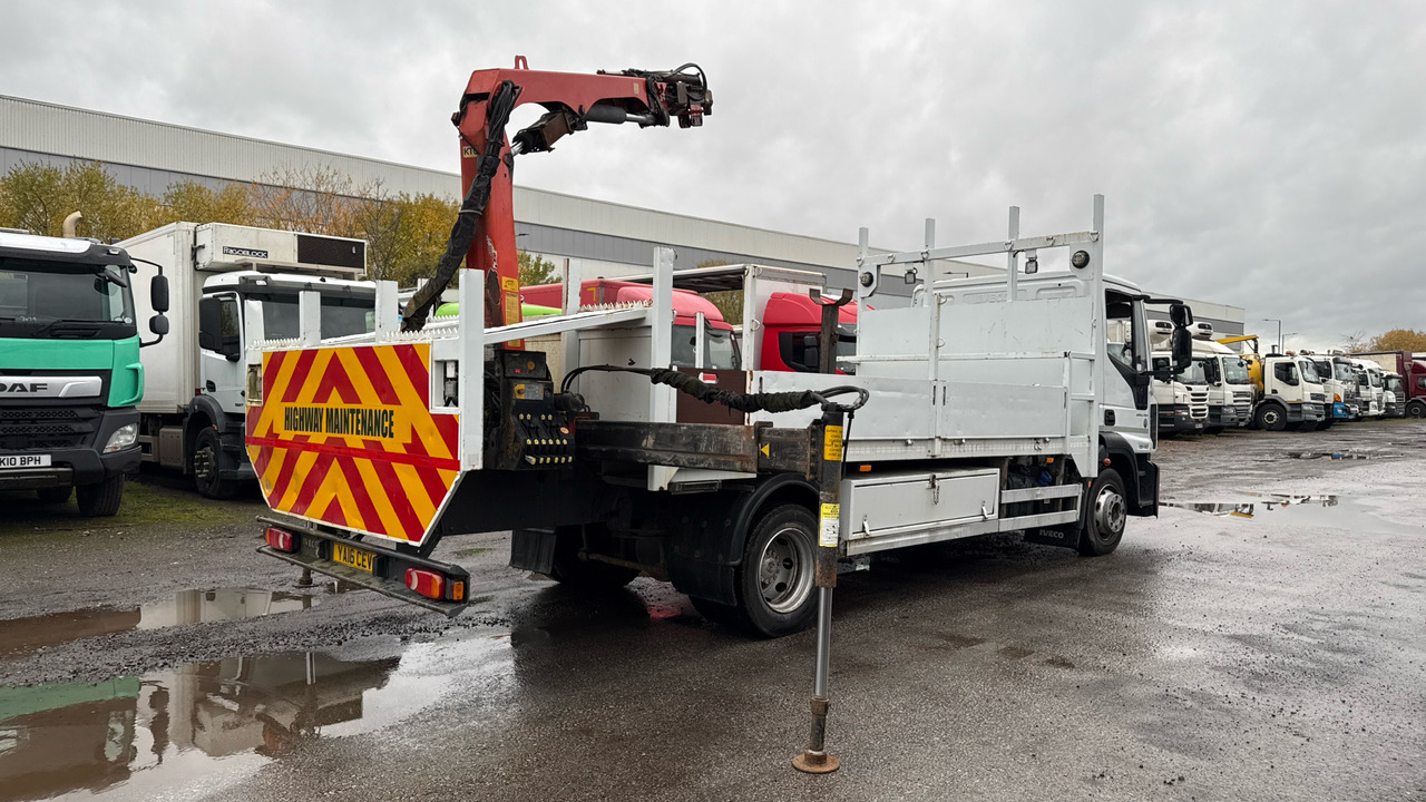 IVECO EUROCARGO 120-190 - Lastbil med lad, Lastbil med kran: billede 4 IVECO EUROCARGO 120-190 - Lastbil med lad, Lastbil med kran: billede 4