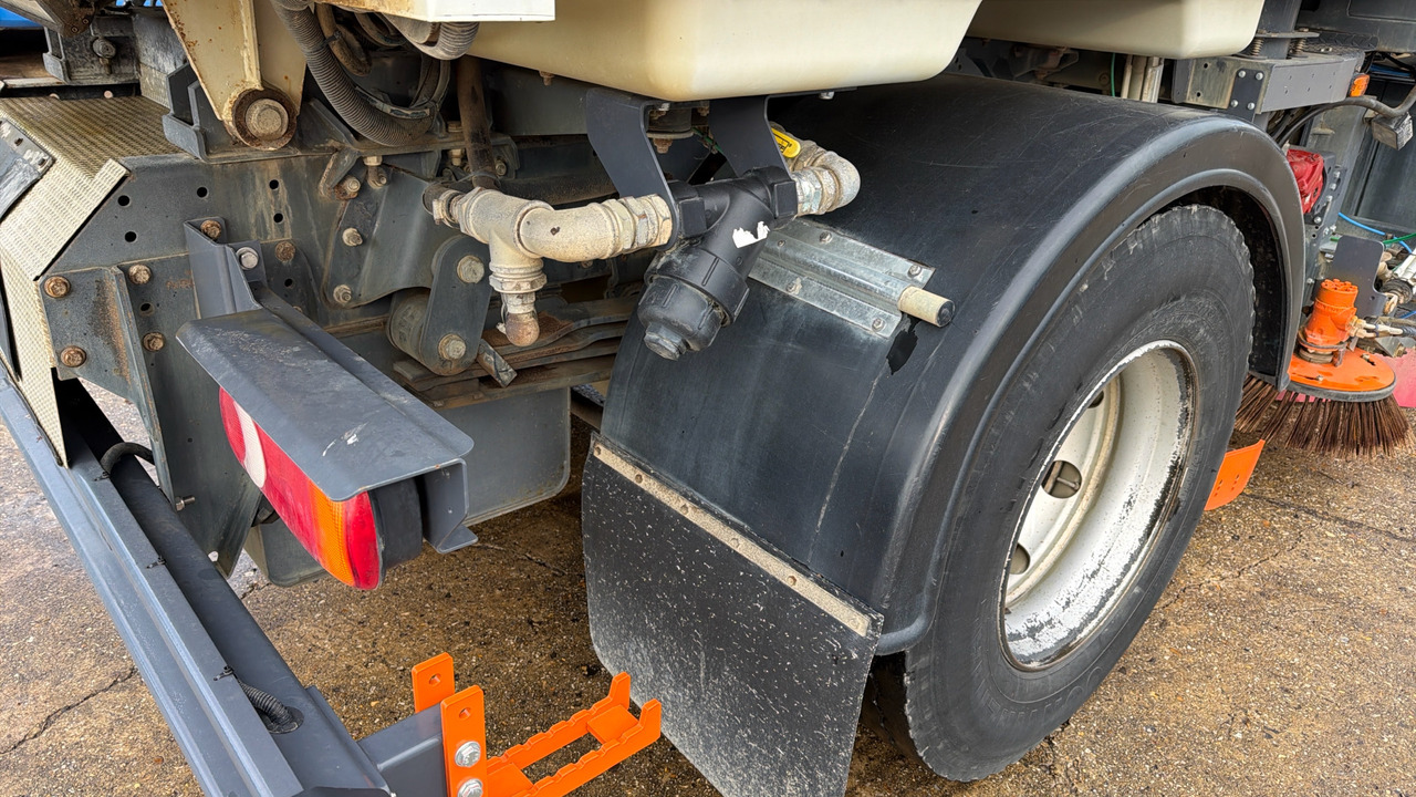 Fejebil IVECO EUROCARGO 150-250: billede 15 Fejebil IVECO EUROCARGO 150-250: billede 15