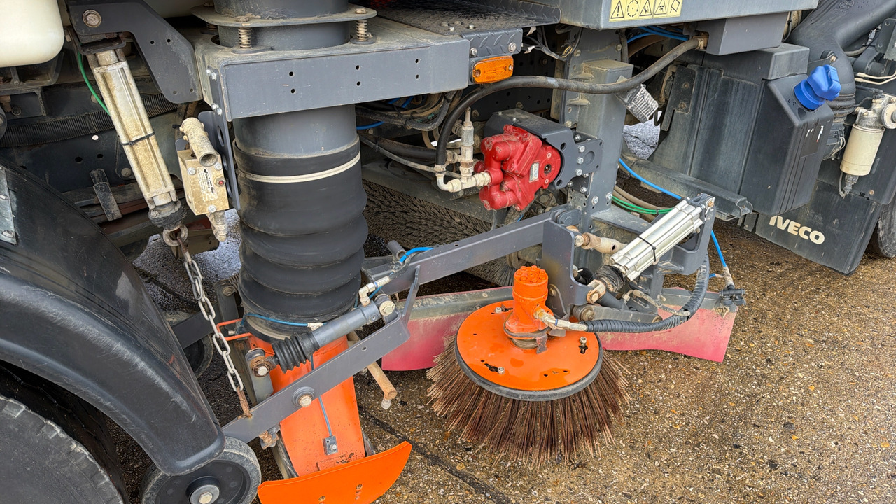 Fejebil IVECO EUROCARGO 150-250: billede 16 Fejebil IVECO EUROCARGO 150-250: billede 16