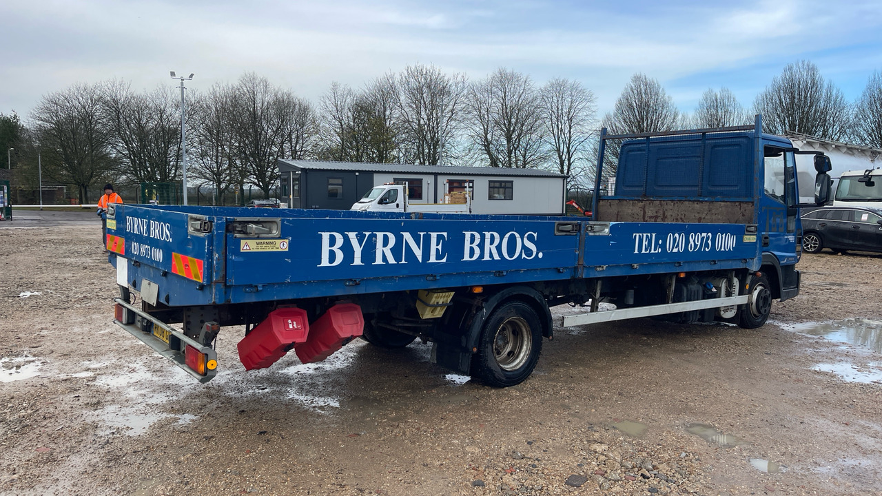 IVECO EUROCARGO 75E16 - Lastbil med lad: billede 4 IVECO EUROCARGO 75E16 - Lastbil med lad: billede 4