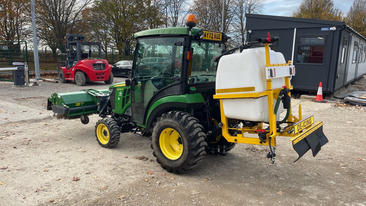 JOHN DEERE 2038R - Traktor: billede 3 JOHN DEERE 2038R - Traktor: billede 3