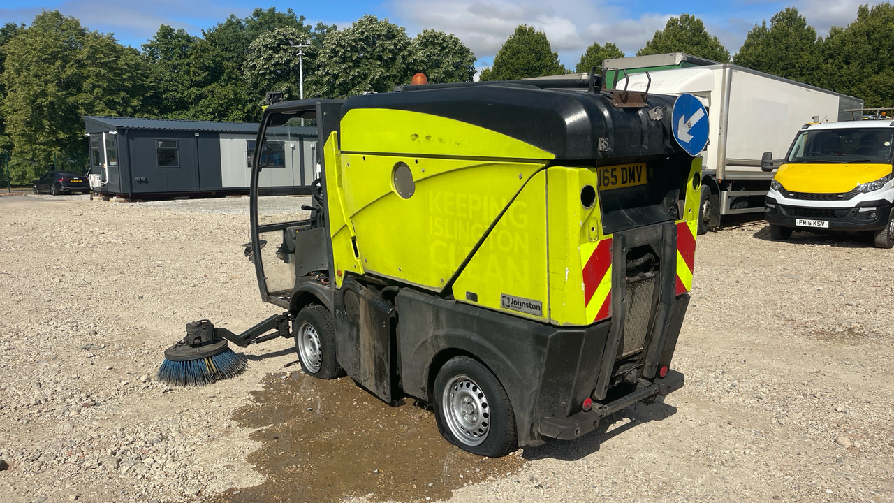 JOHNSTON  - Fejebil: billede 4 JOHNSTON  - Fejebil: billede 4