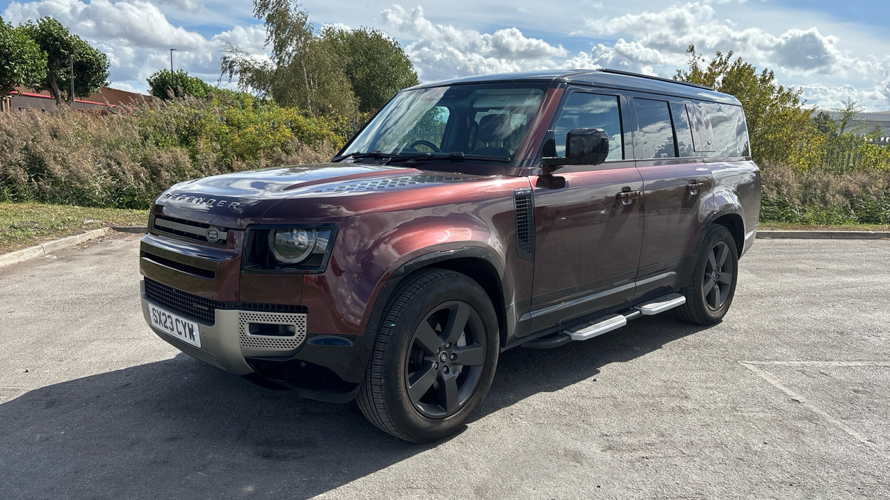LAND ROVER DEFENDER 3.0 D300 X-Dynamic HSE 130 - SUV: billede 2 LAND ROVER DEFENDER 3.0 D300 X-Dynamic HSE 130 - SUV: billede 2