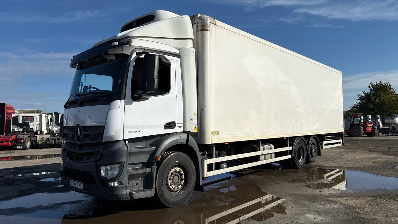 MERCEDES-BENZ ANTOS 2533 - Kølevogn lastbil: billede 2 MERCEDES-BENZ ANTOS 2533 - Kølevogn lastbil: billede 2