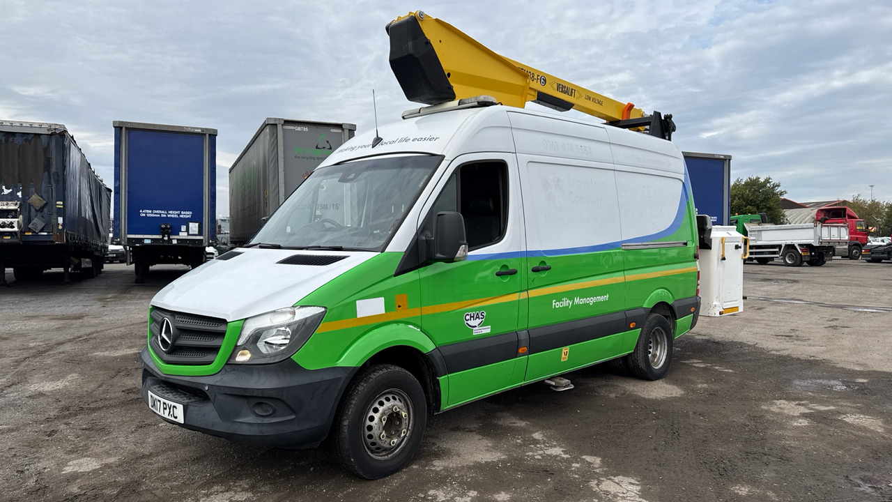 MERCEDES-BENZ SPRINTER - Lastbil med mandskabslift: billede 2 MERCEDES-BENZ SPRINTER - Lastbil med mandskabslift: billede 2