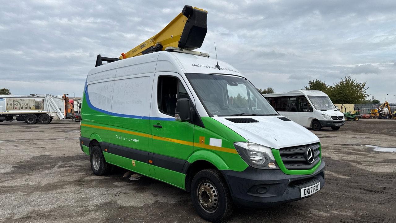 MERCEDES-BENZ SPRINTER - Lastbil med mandskabslift: billede 1 MERCEDES-BENZ SPRINTER - Lastbil med mandskabslift: billede 1