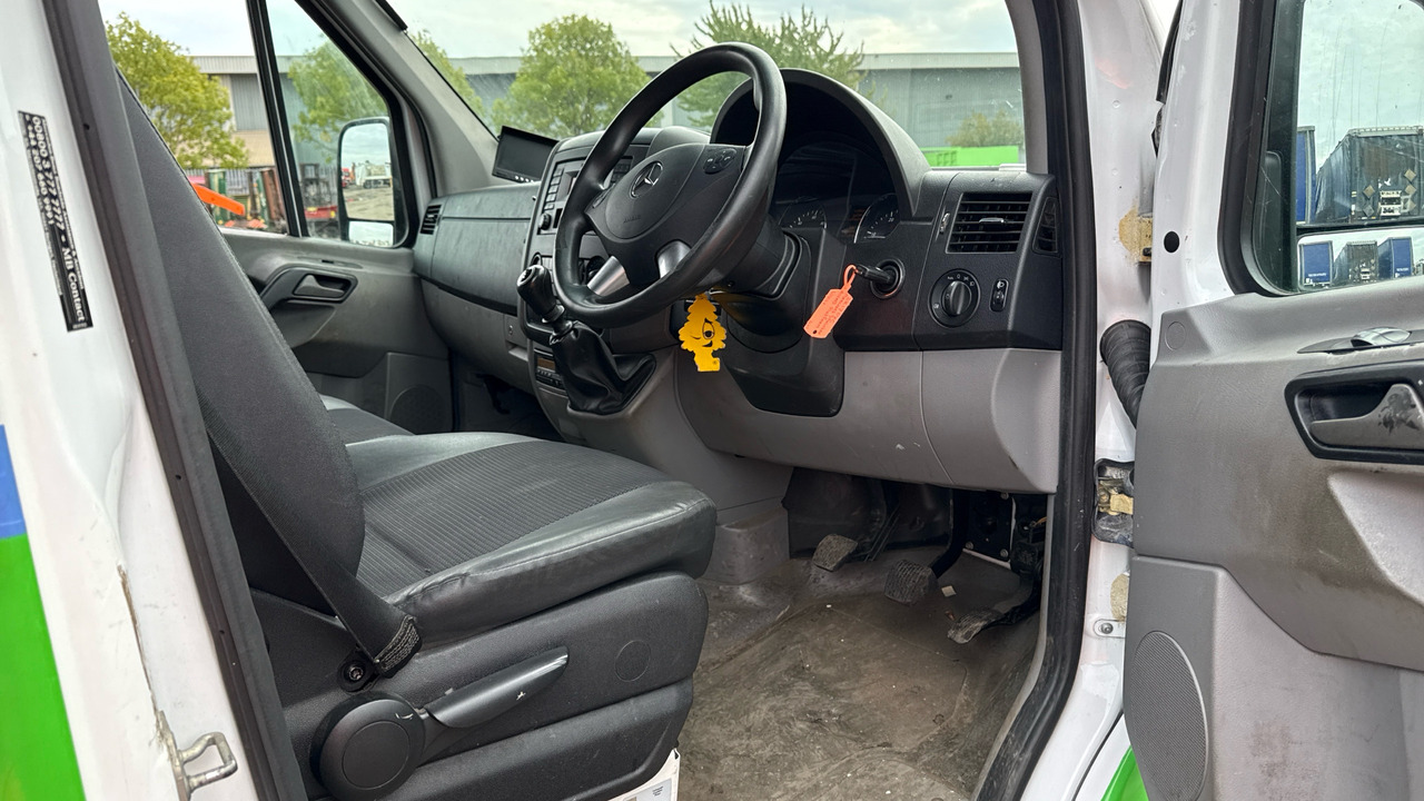 MERCEDES-BENZ SPRINTER - Lastbil med mandskabslift: billede 5 MERCEDES-BENZ SPRINTER - Lastbil med mandskabslift: billede 5