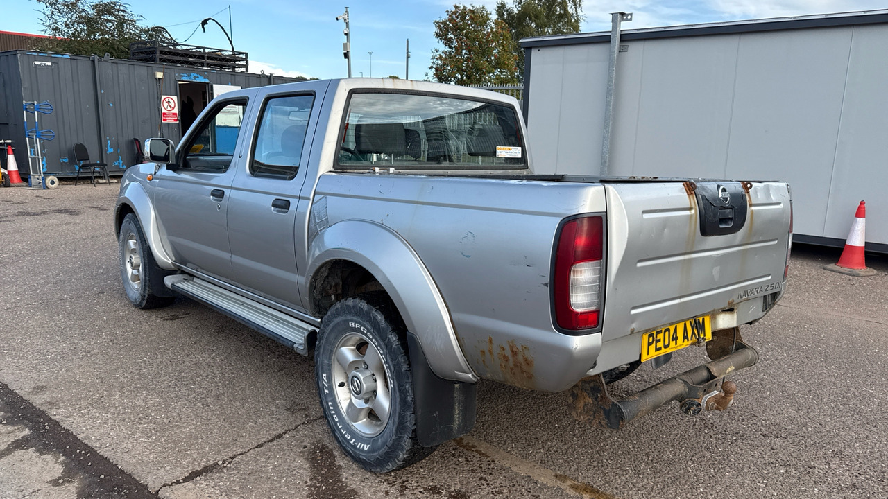 NISSAN D22 2.5 DI - Pickup, Mandskabsbil: billede 3 NISSAN D22 2.5 DI - Pickup, Mandskabsbil: billede 3