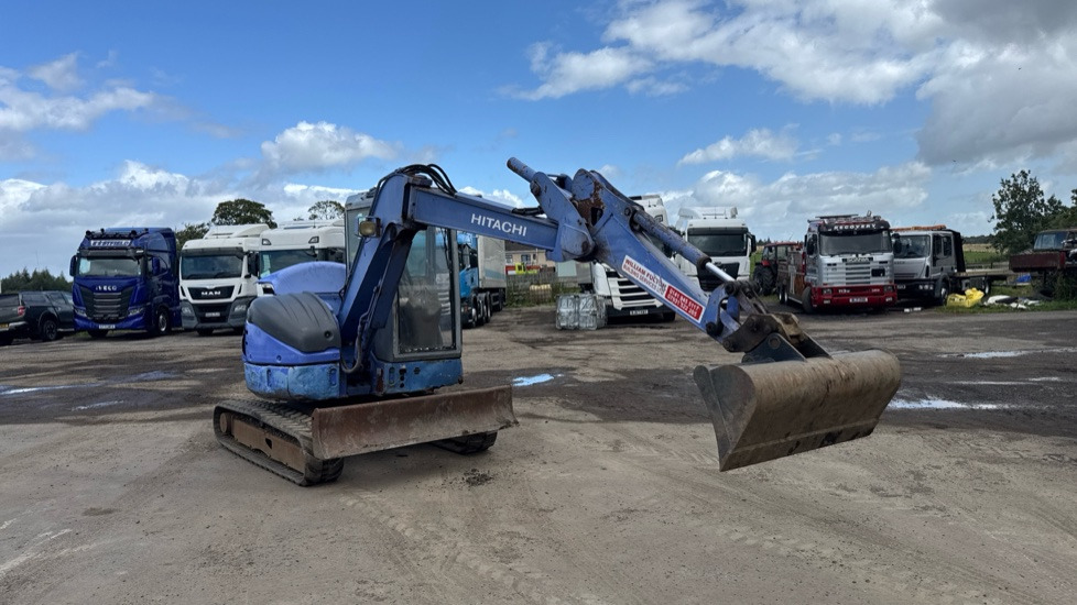HITACHI EX40UR-3 - Øvrig maskin: billede 1 HITACHI EX40UR-3 - Øvrig maskin: billede 1