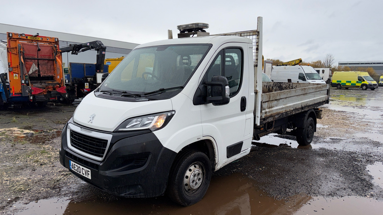 PEUGEOT BOXER 355 2.2 BlueHDi 165ps - Ladbil med tip: billede 2 PEUGEOT BOXER 355 2.2 BlueHDi 165ps - Ladbil med tip: billede 2