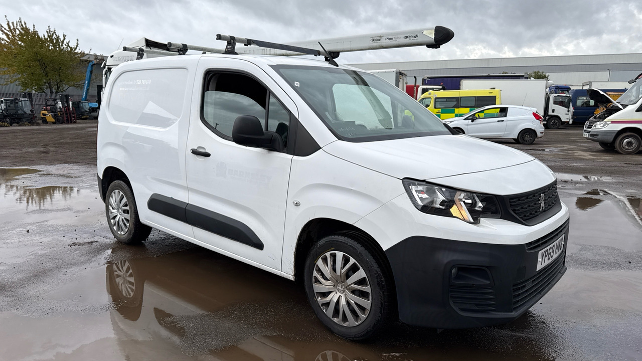 PEUGEOT PARTNER 1000 1.5 BlueHDi 100PS - Små varebil: billede 1 PEUGEOT PARTNER 1000 1.5 BlueHDi 100PS - Små varebil: billede 1