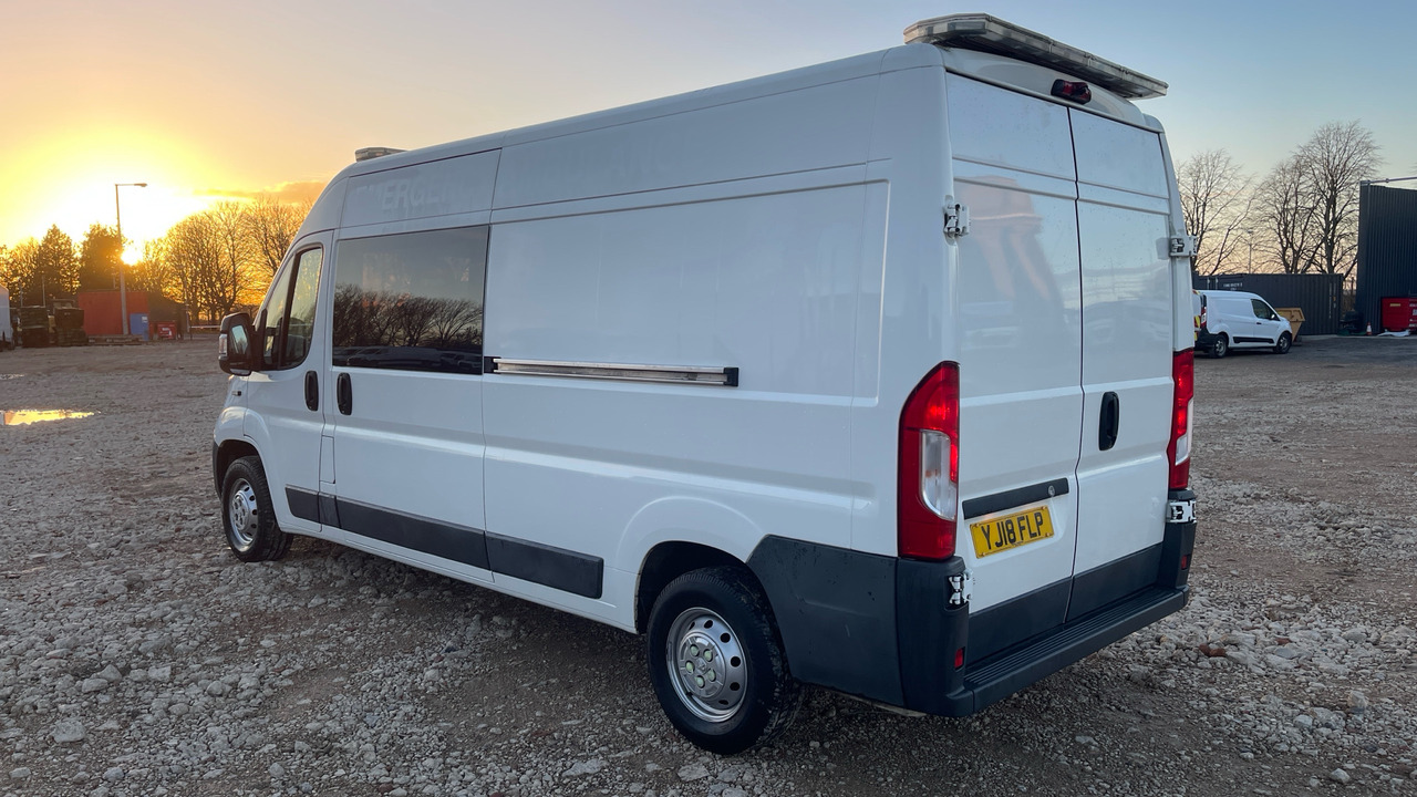 Peugeot Boxer 335 2.0 BLUE HDI 130PS - Mandskabsbil: billede 3 Peugeot Boxer 335 2.0 BLUE HDI 130PS - Mandskabsbil: billede 3