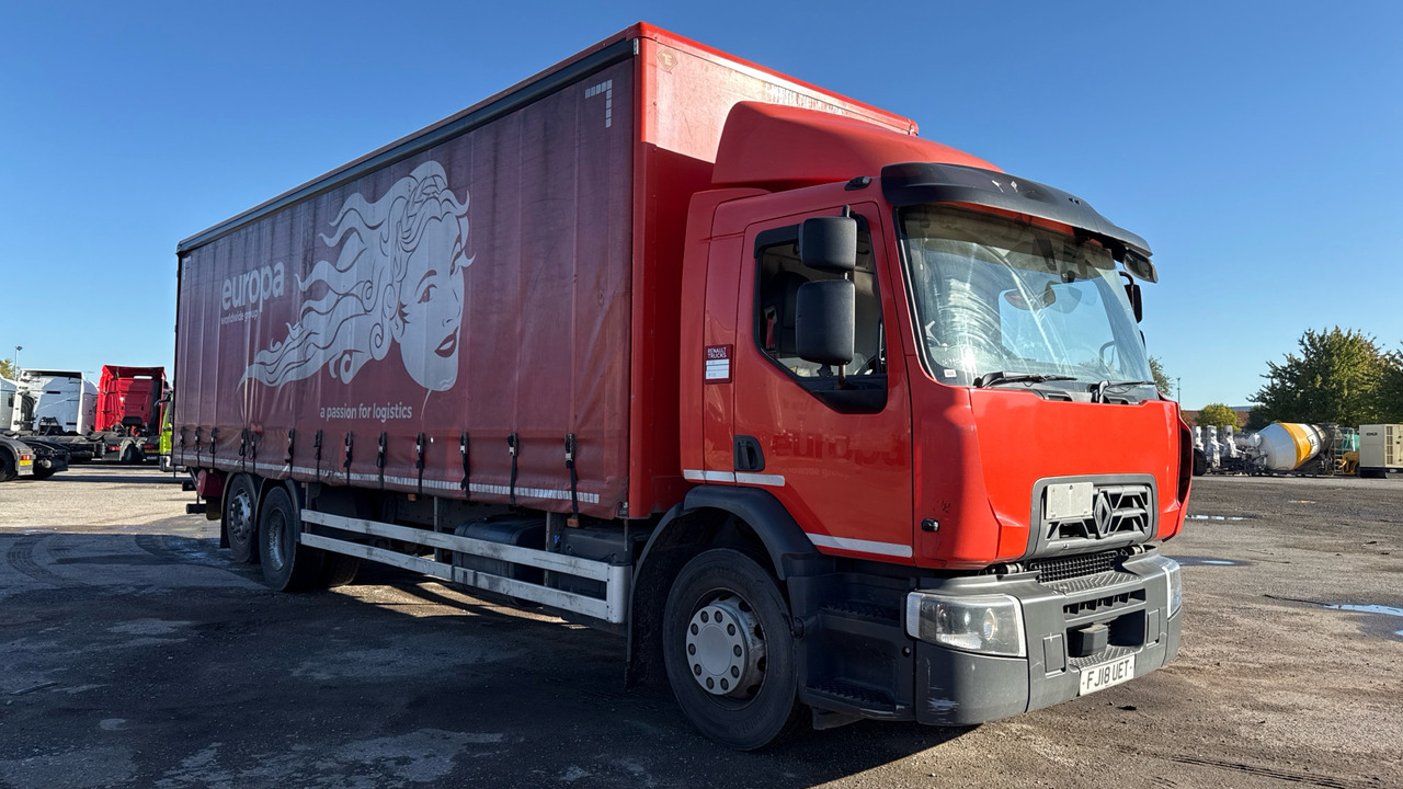 RENAULT D  26 - Lastbil med presenning: billede 1 RENAULT D  26 - Lastbil med presenning: billede 1