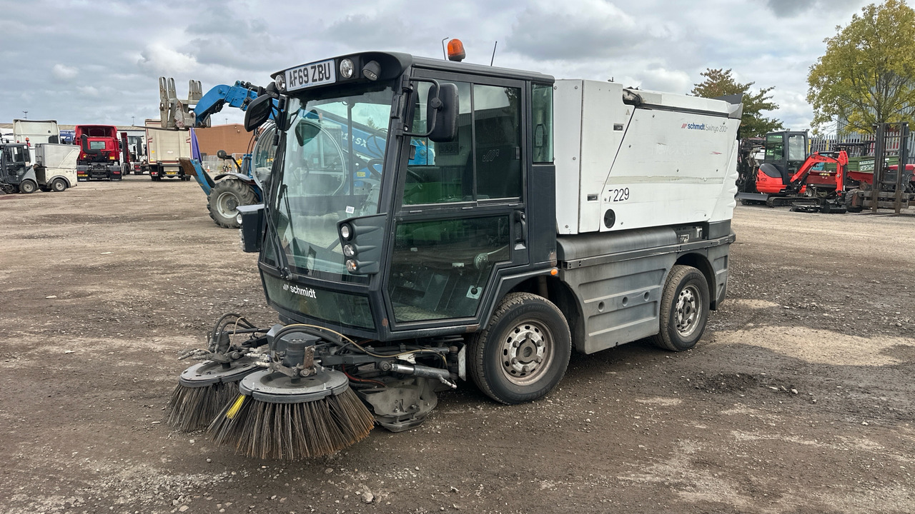 SCHMIDT SWINGO 200 - Fejebil: billede 2 SCHMIDT SWINGO 200 - Fejebil: billede 2