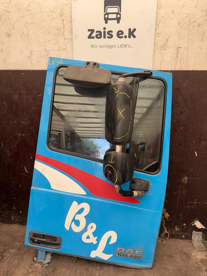DAF XF 105,460 Beifahrertür Blau Spiegel Innenverkleidung LN 48 - Dør og reservedele for Lastbil: billede 1 DAF XF 105,460 Beifahrertür Blau Spiegel Innenverkleidung LN 48 - Dør og reservedele for Lastbil: billede 1